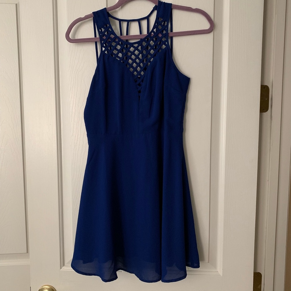 Blue cross crosses neck dress